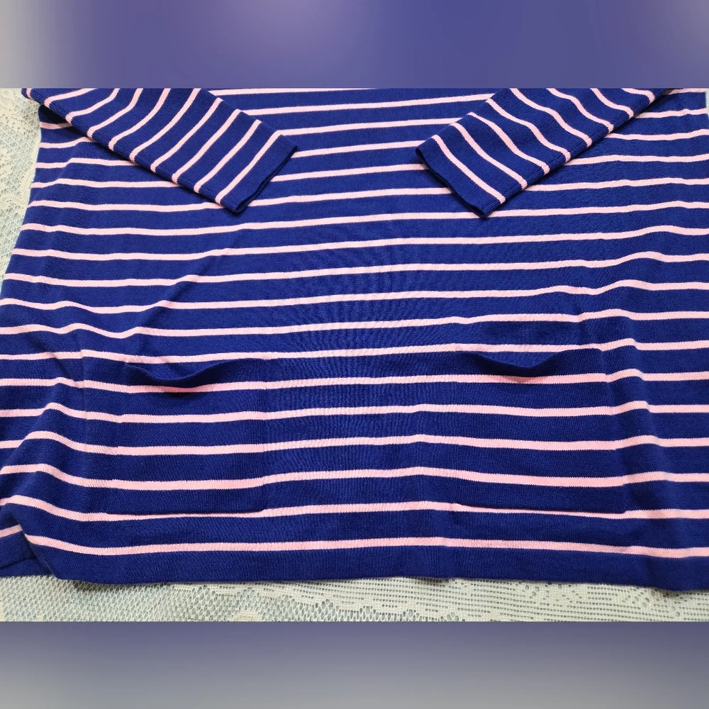 Lilly Pulitzer Navy and Pink Striped Top Sz Small 67% Cotton 37% Espandex